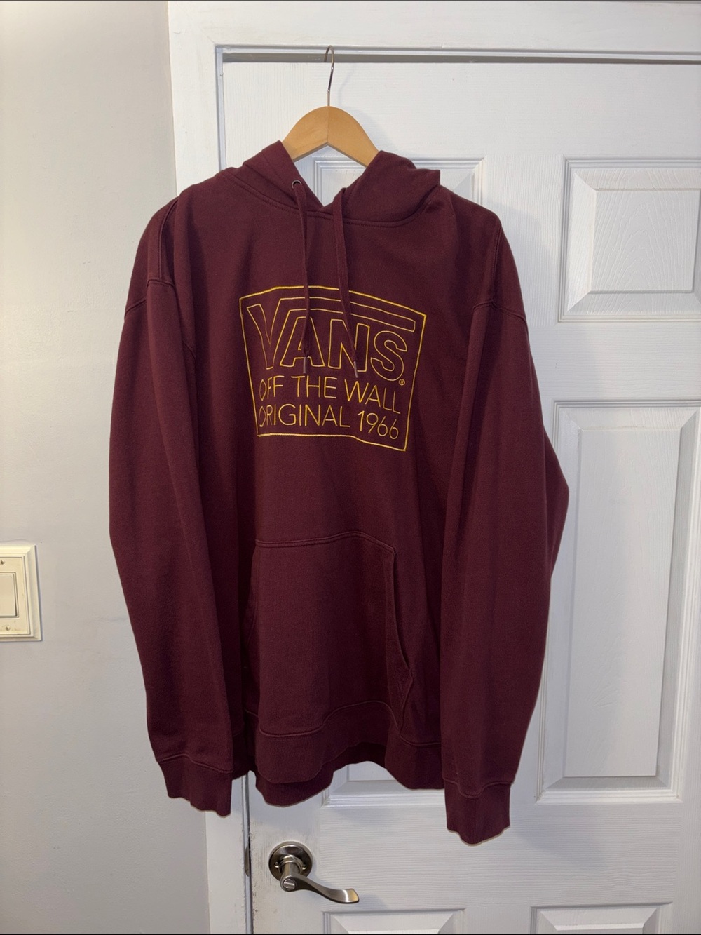 Vans maroon hoodie sweatshirt